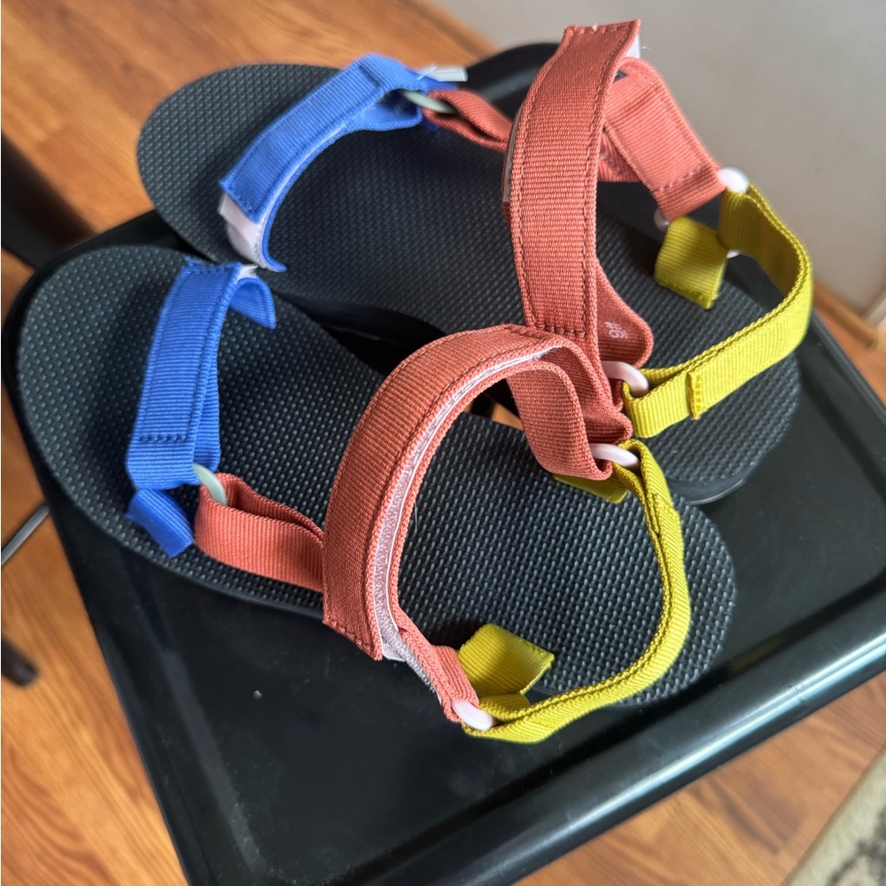 Teva Midform Sandals - W9